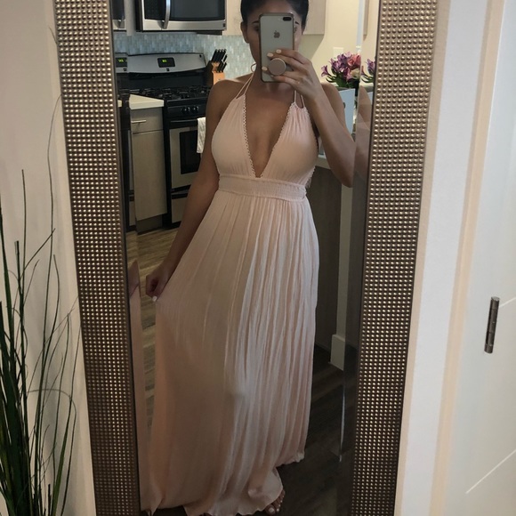 Forever 21 Dresses & Skirts - Baby pink maxi dress